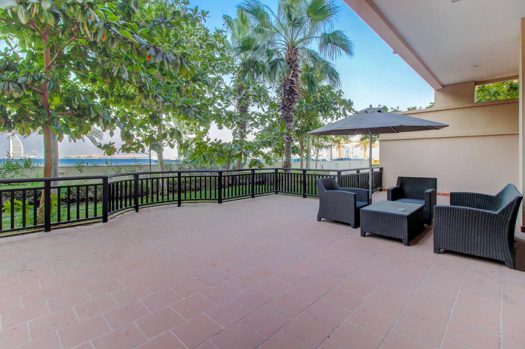 Luxe Getaways Royal Amwaj Palm Jumeirah Resort Apartment Holiday Home Dubaï Extérieur photo