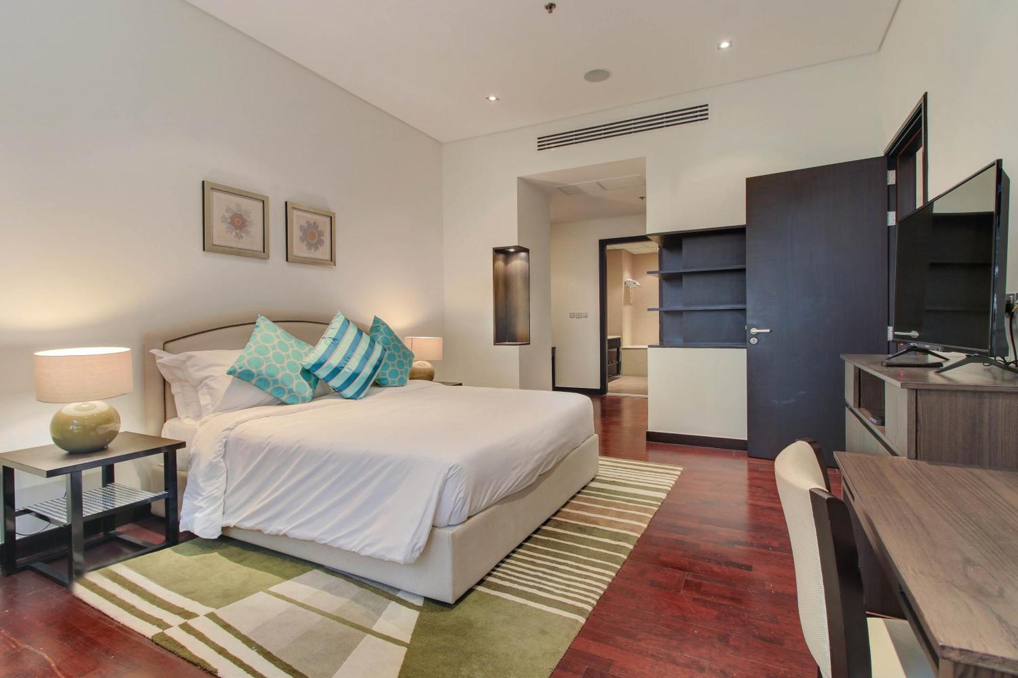 Luxe Getaways Royal Amwaj Palm Jumeirah Resort Apartment Holiday Home Dubaï Extérieur photo