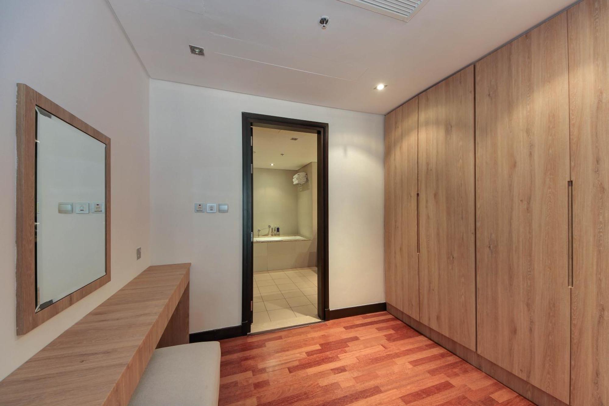 Luxe Getaways Royal Amwaj Palm Jumeirah Resort Apartment Holiday Home Dubaï Extérieur photo