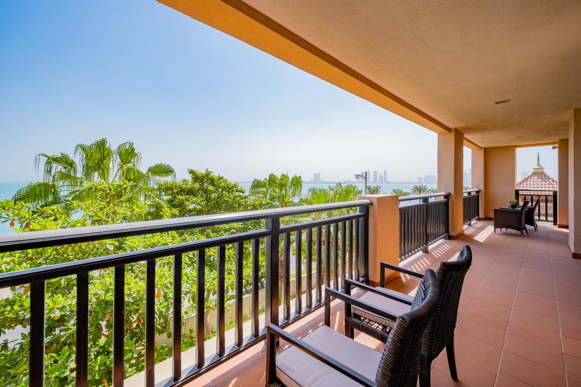 Luxe Getaways Royal Amwaj Palm Jumeirah Resort Apartment Holiday Home Dubaï Extérieur photo