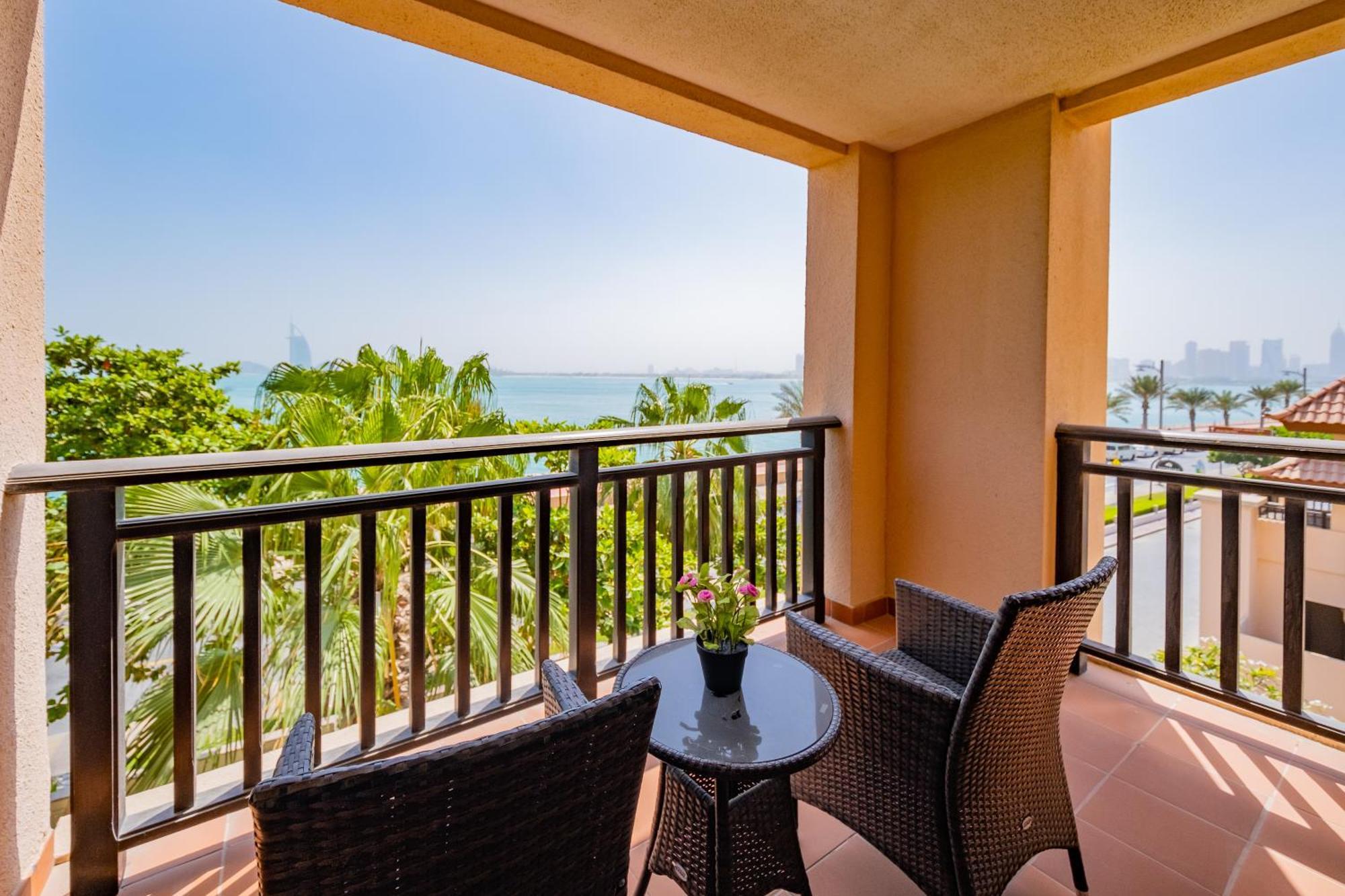 Luxe Getaways Royal Amwaj Palm Jumeirah Resort Apartment Holiday Home Dubaï Extérieur photo